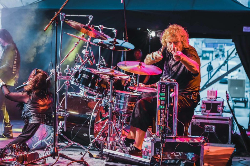 Fotka ke článku 11, Vinohraní 2018, VINIUM, Tanja s kapelou